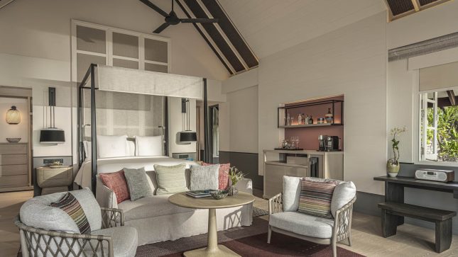 Premier & Family Oceanfront Bungalow with Pool