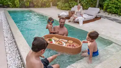 In-Villa Dining