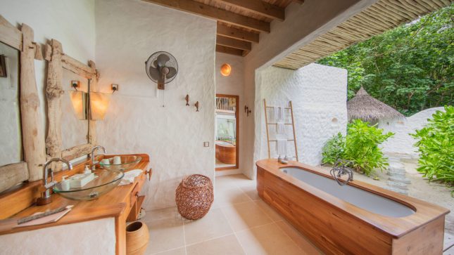 2 Bedroom Crusoe with Pool
