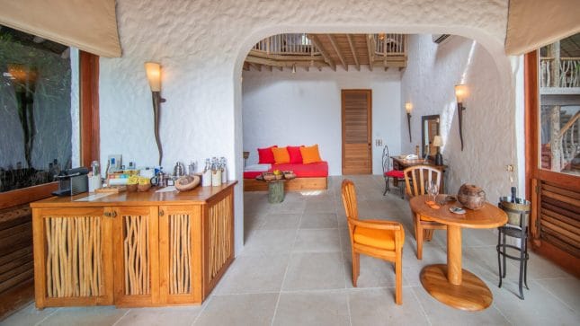 2 Bedroom Crusoe with Pool