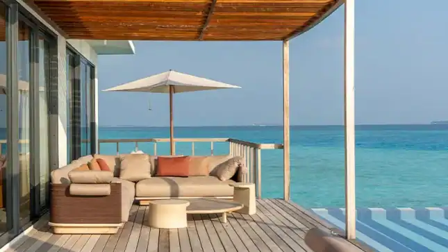 Three-Bedroom Ocean Water Pool Atelier
