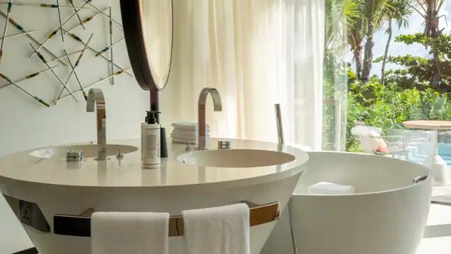 Family Beach Pool Villa with Capsule