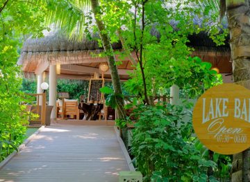 Dreamland Maldives - Lake Bar
