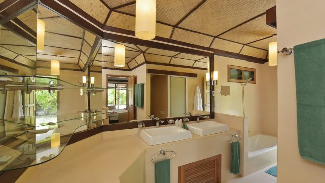 Superior Beach Bungalow