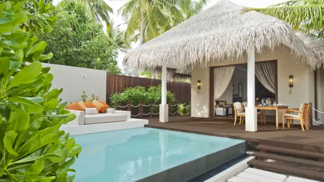 Beach Family Suite with Pool / Beach Villa with Pool