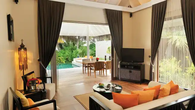 Sunset Beach Suite with Pool
