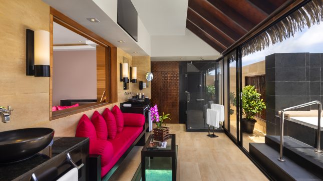 Honeymoon Villa with Private Pool and Jacuzzi