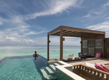 Four Seasons KudaHuraa-Sunrise/Sunset Water Villa with Pool