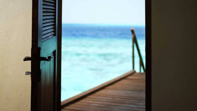 Nakai Alimatha Resort Over Water
