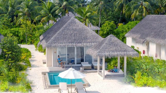 Deluxe Beach Villa With Pool