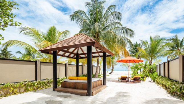 Deluxe Beachfront Pool Villa