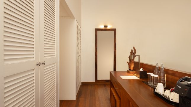 Sunset Deluxe Beach Villas