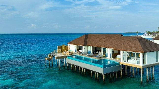 Two Bedroom Sunset Over Water Pool Residence