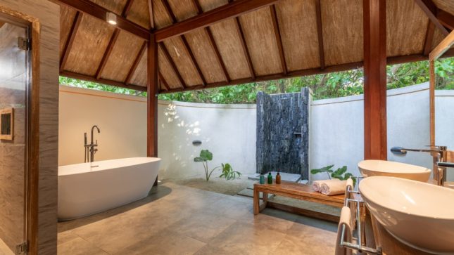 Dhigufaru Island Resort - Semi Water Villa