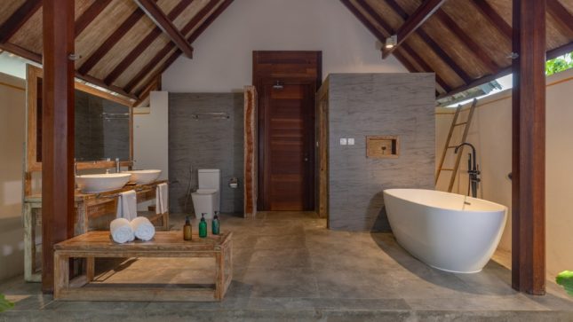 Dhigufaru Island Resort - Semi Water Villa