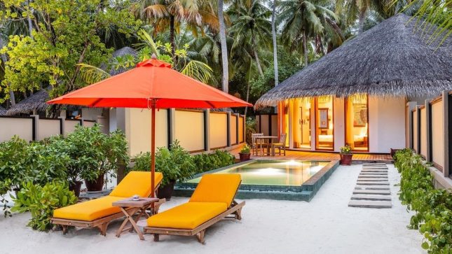 Beachfront Infinity Pool Villa / Beachfront Family Pool Villa