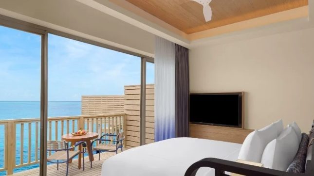 Three Bedroom sunset over Water Pool Residence