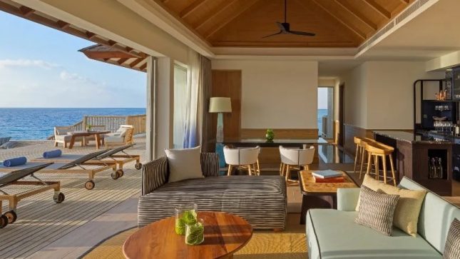 Three Bedroom sunset over Water Pool Residence