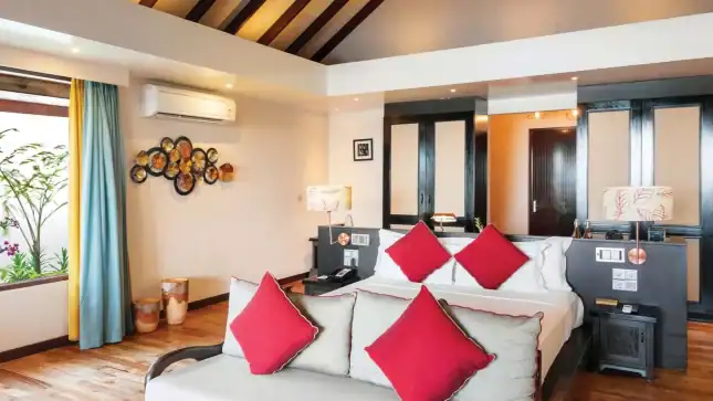 Kanifushi Grand Pool Villa