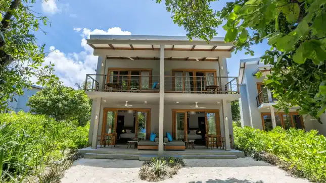 Sunset Family Beach Suite & Family 4 Bedroom Nest