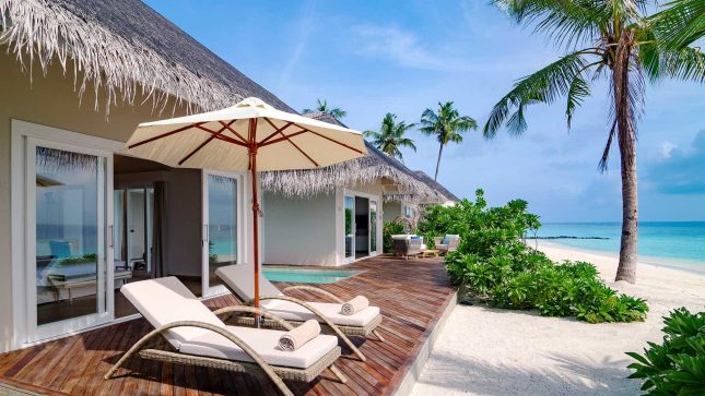 Deluxe Beach Suite With Pool