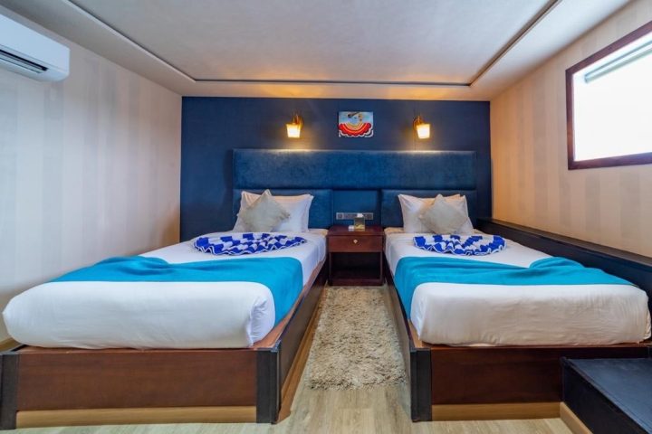 M/V BLUE - Master cabin (Main Deck)