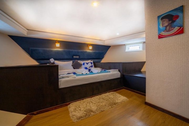 M/V BLUE - Deluxe double cabin (Lower Deck) #4