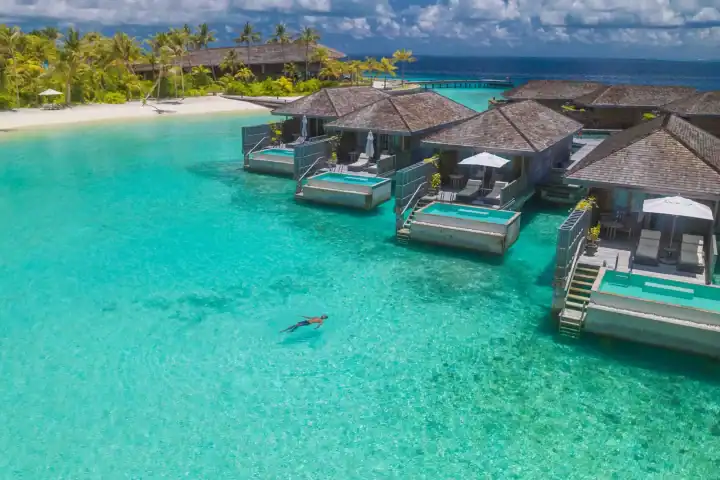 Lagoon Pool Villa