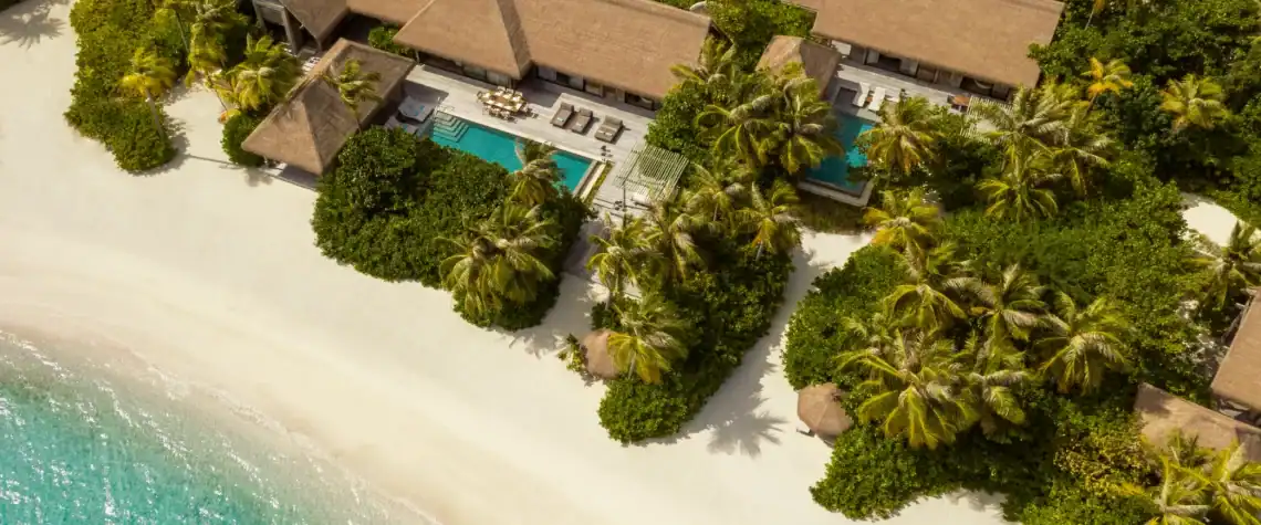 Three Bedroom Grand Beach Villa with Pool