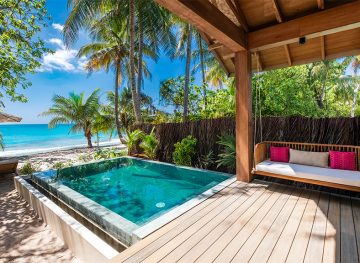 Premium beach pool villax