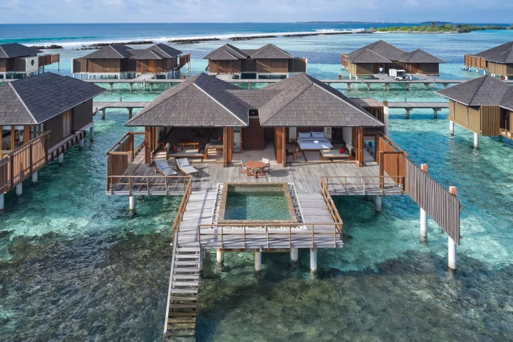 One-bedroom Ocean Suite with Pool