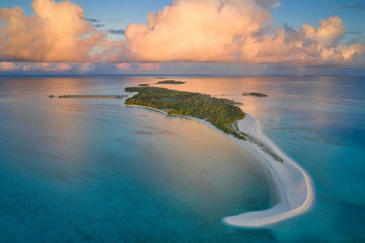 Villa Park Sun Island
