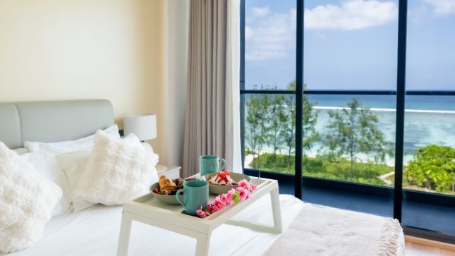 Lazz One Bedroom Beachfront Oceanview