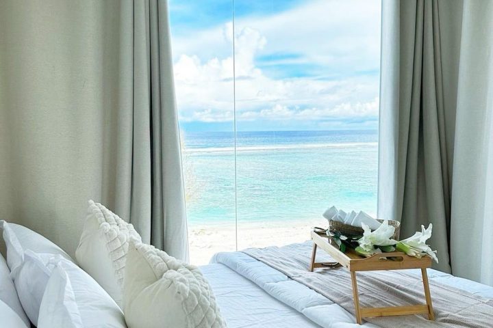 Two Bedroom Beachfront Oceanview / Premium One Bedroom (Beach & Oceanfront)