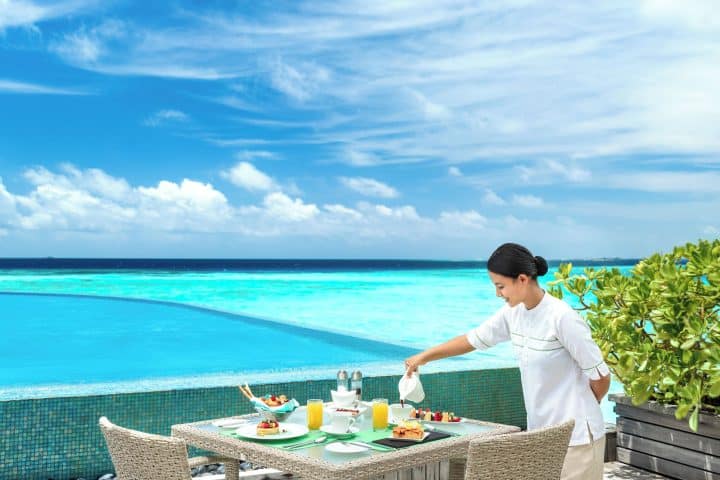 Baros - Breakfast
