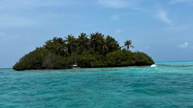 Explore Fulhadhoo