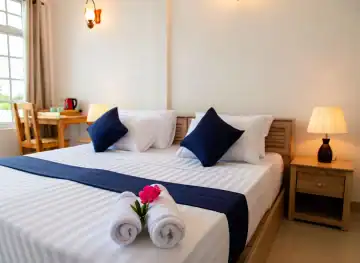 Biosphere Inn - Deluxe Rooms