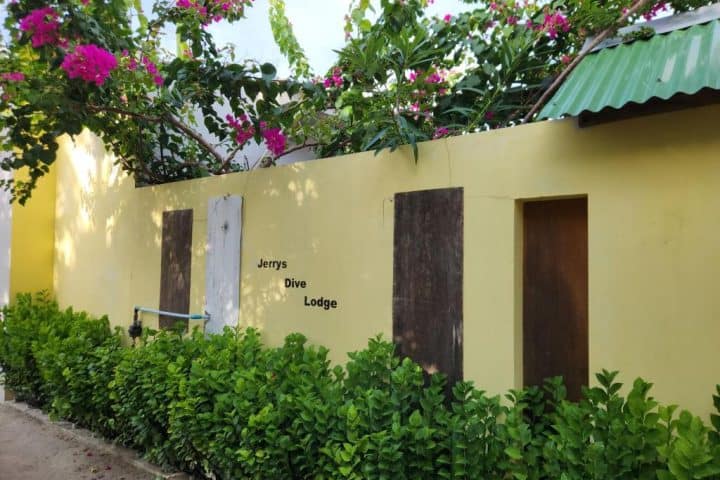 Jerrys Dive Lodge