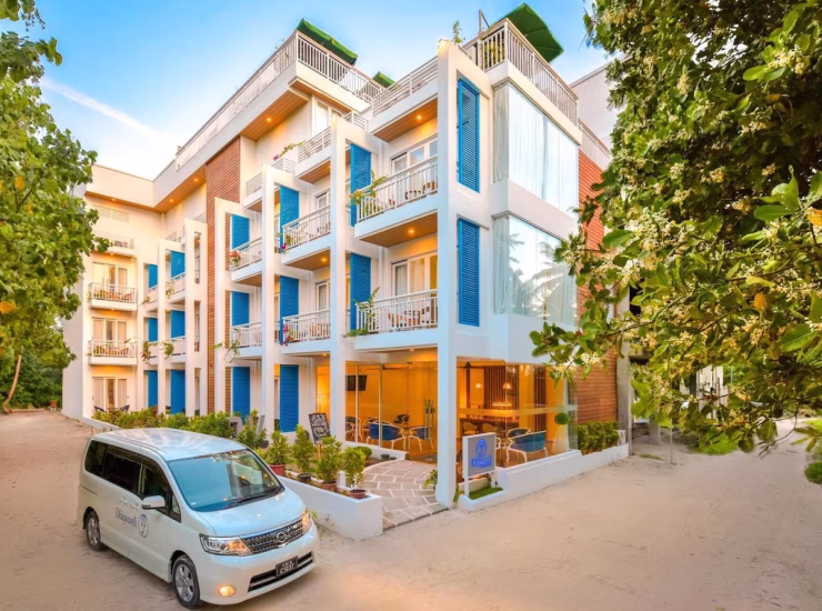 Dhiguveli Building
