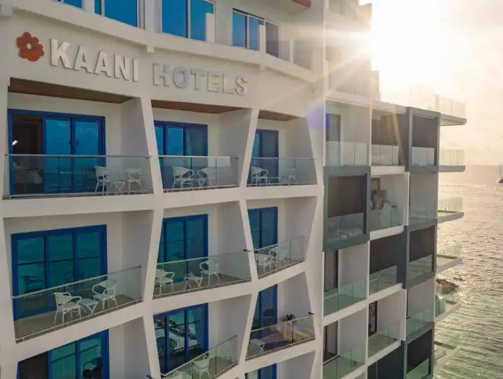 Kaani Palm Beach