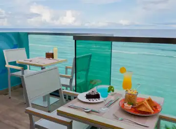 Beachside Bistro